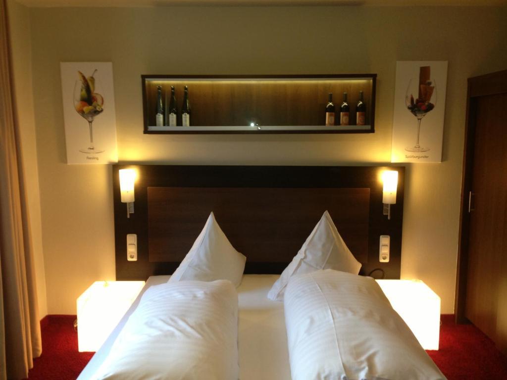 Rheinhotel Lamm Ruedesheim am Rhein Room photo